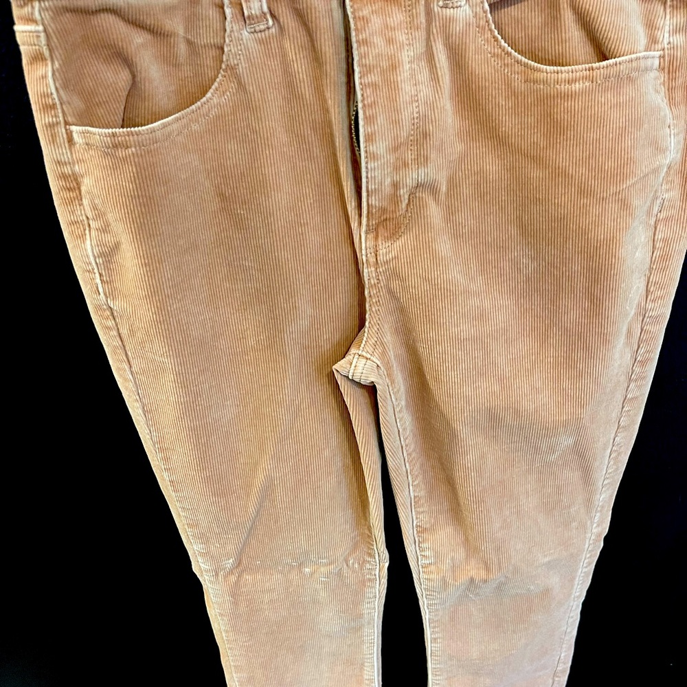 American eagle brand corduroy.  Color is pink. Regular high rise 28W size 6